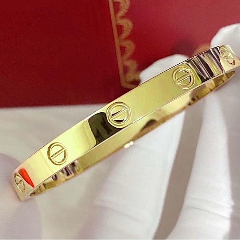Gold Plated Bangle Bracelet No Stones Waterproof Tarnish Resistant Love